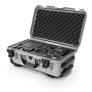 NANUK - Odolný kufr 935 pro 2 fotoaparáty - stříbrný