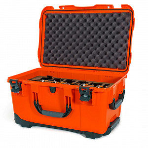 NANUK - Odolný cestovní kufr model 938 na 6 zbraní + organizér - oranžový